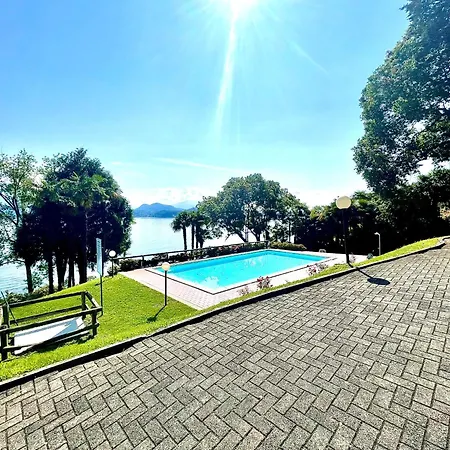 Σπίτι διακοπών Elegant & Comfortable Modern With Swimming Pool