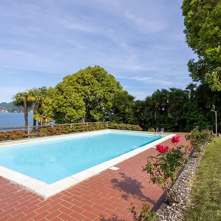 Сasa de vacaciones Elegant & Comfortable Modern With Swimming Pool Stresa