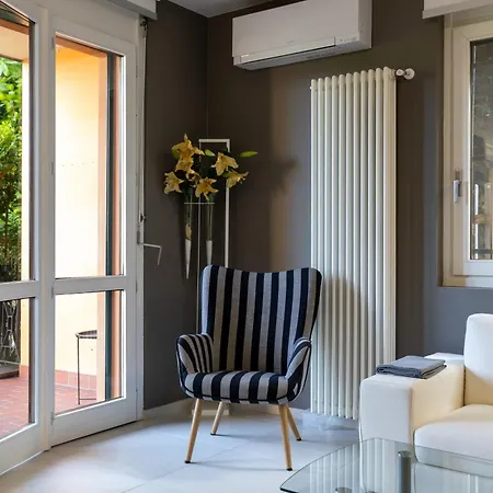 Сasa de vacaciones Elegant & Comfortable Modern With Swimming Pool Stresa