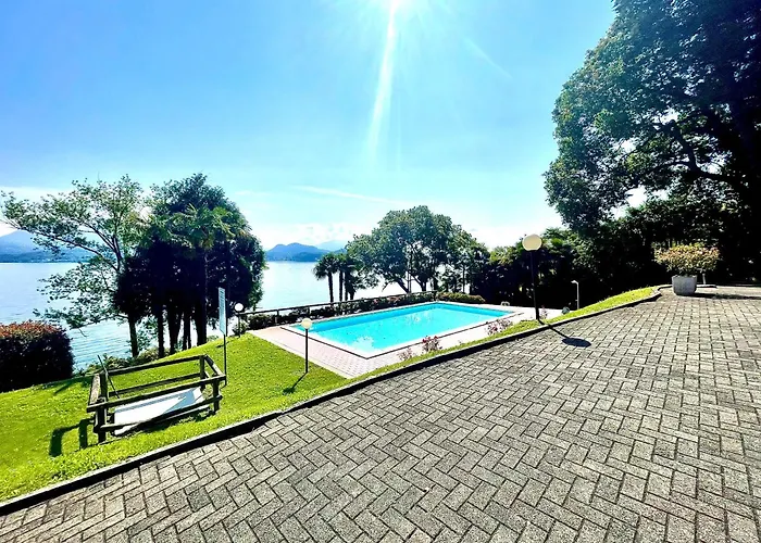 Σπίτι διακοπών Elegant & Comfortable Modern With Swimming Pool