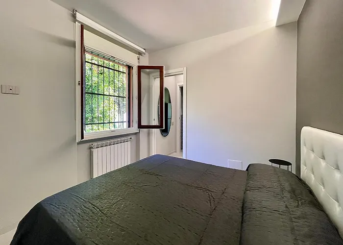 Elegant & Comfortable Modern With Swimming Pool